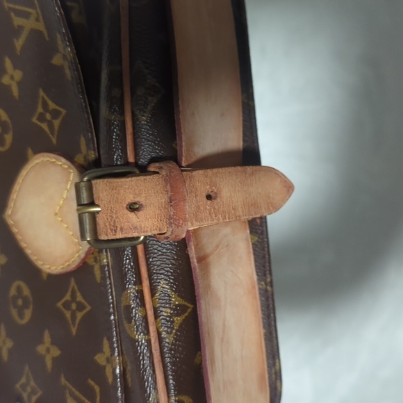 Vintage Louis Vuitton Crossbody Bag - Picture 8 of 12